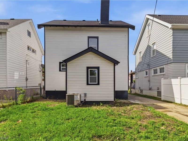 18815 Arrowhead Avenue, Cleveland, OH 44119 Photo 31