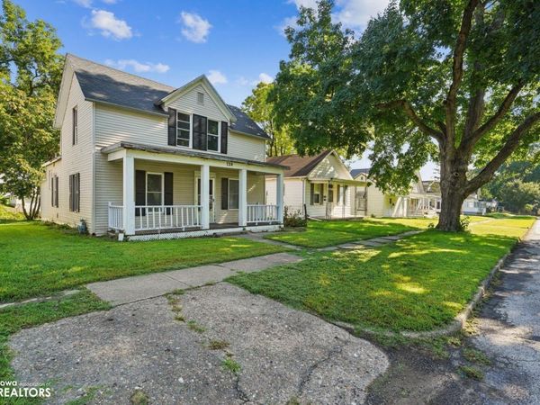 724 Louisa, Burlington, IA 52601