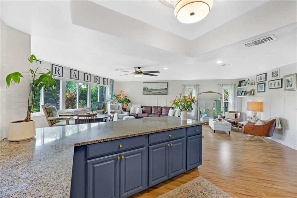 391 Torrey Pines Pt , Naples, FL 34113 Photo