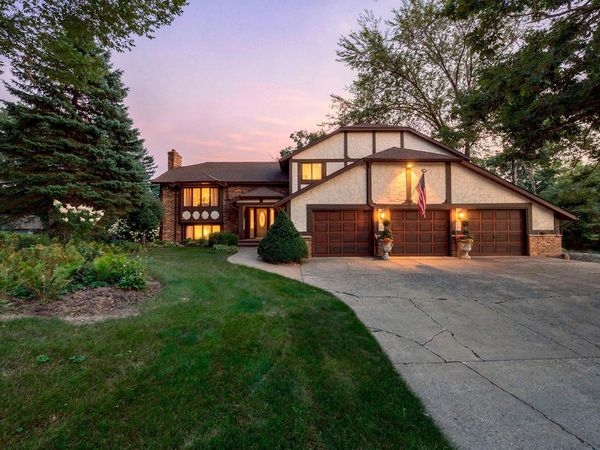 2415 Lisbon Avenue N, Lake Elmo, MN 55042