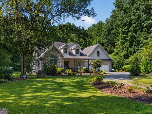137 Noblet Drive, Hiawassee, GA 30546
