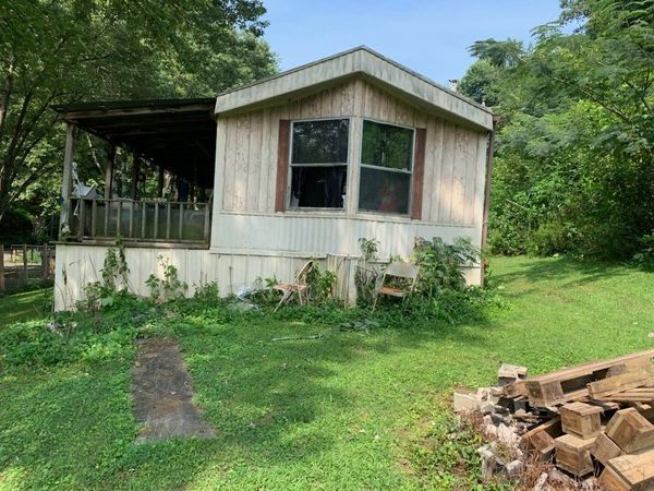 80 Free Hill Rd , Celina, TN 38551