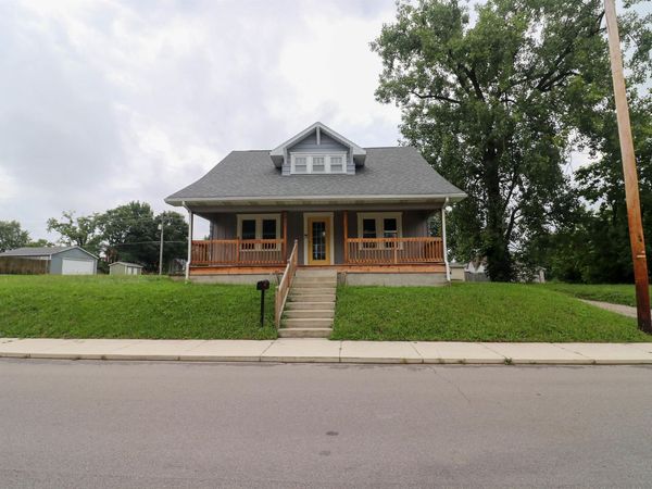 323 E Water Street, Hartford City, IN 47348