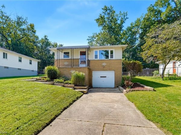 2852 Linwood Road , Akron, OH 44312
