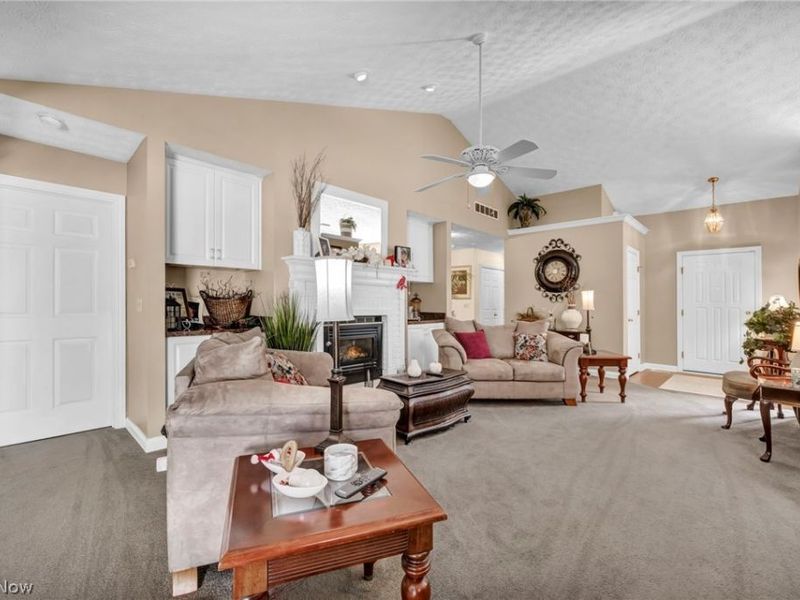 11211 Cinnamon Boulevard, North Royalton, OH 44133 Photo 10