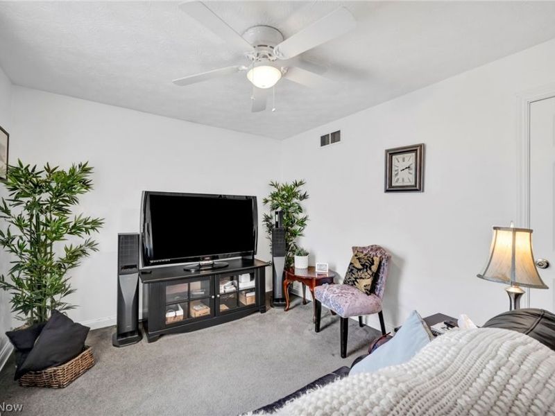 11211 Cinnamon Boulevard, North Royalton, OH 44133 Photo 26