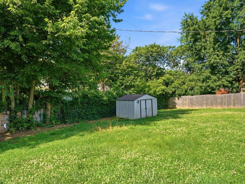 5285 Zimmer Drive , Columbus, OH 43232 Photo 17