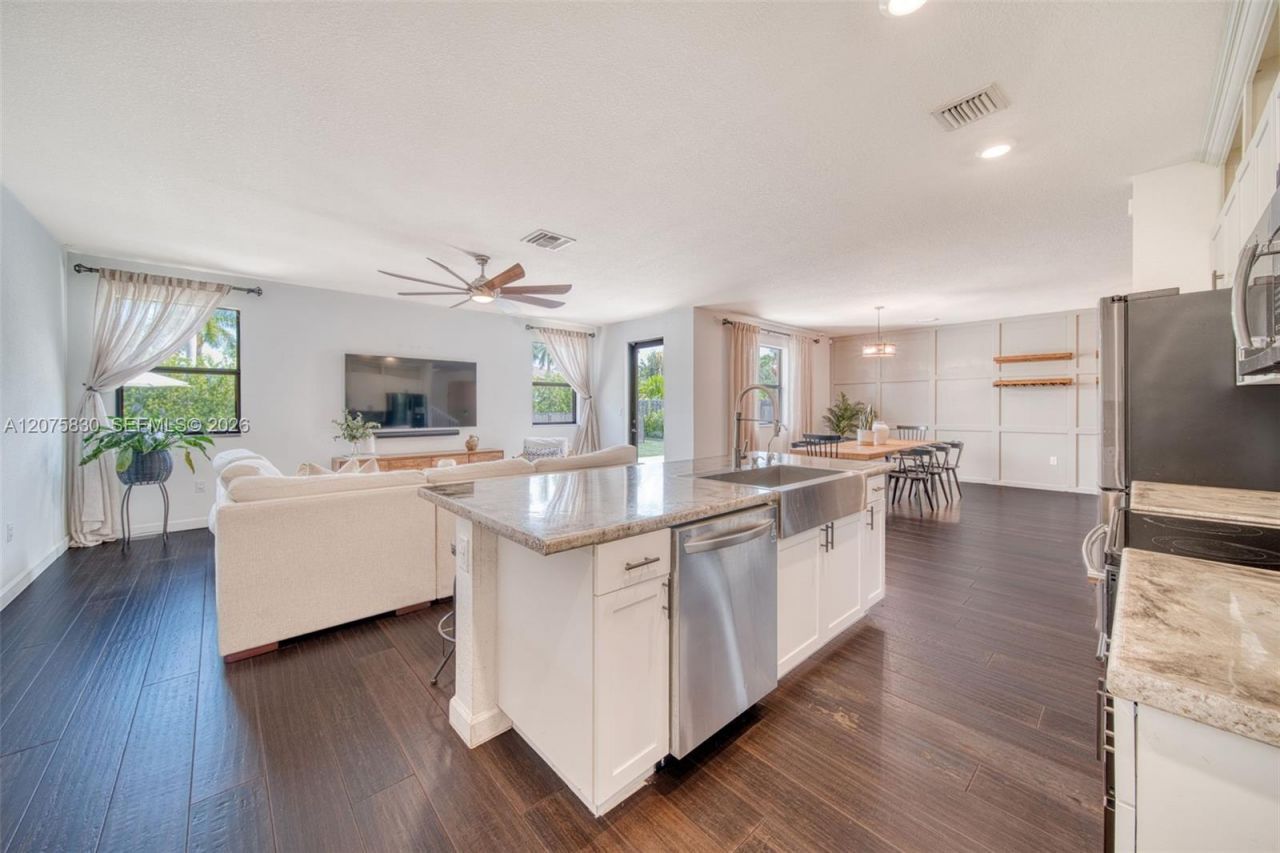 2655 SE 1st St , Homestead, FL 33033 Photo