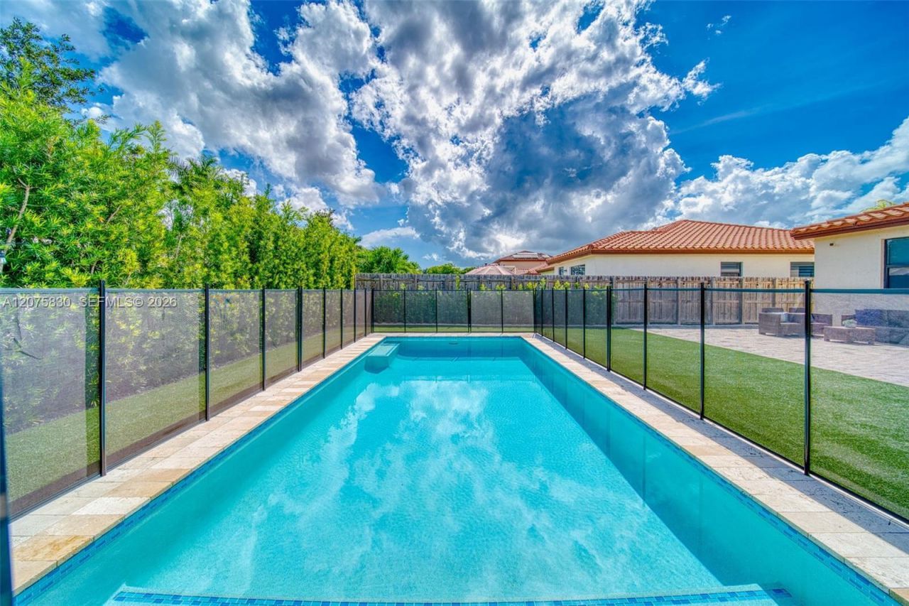 2655 SE 1st St , Homestead, FL 33033 Photo