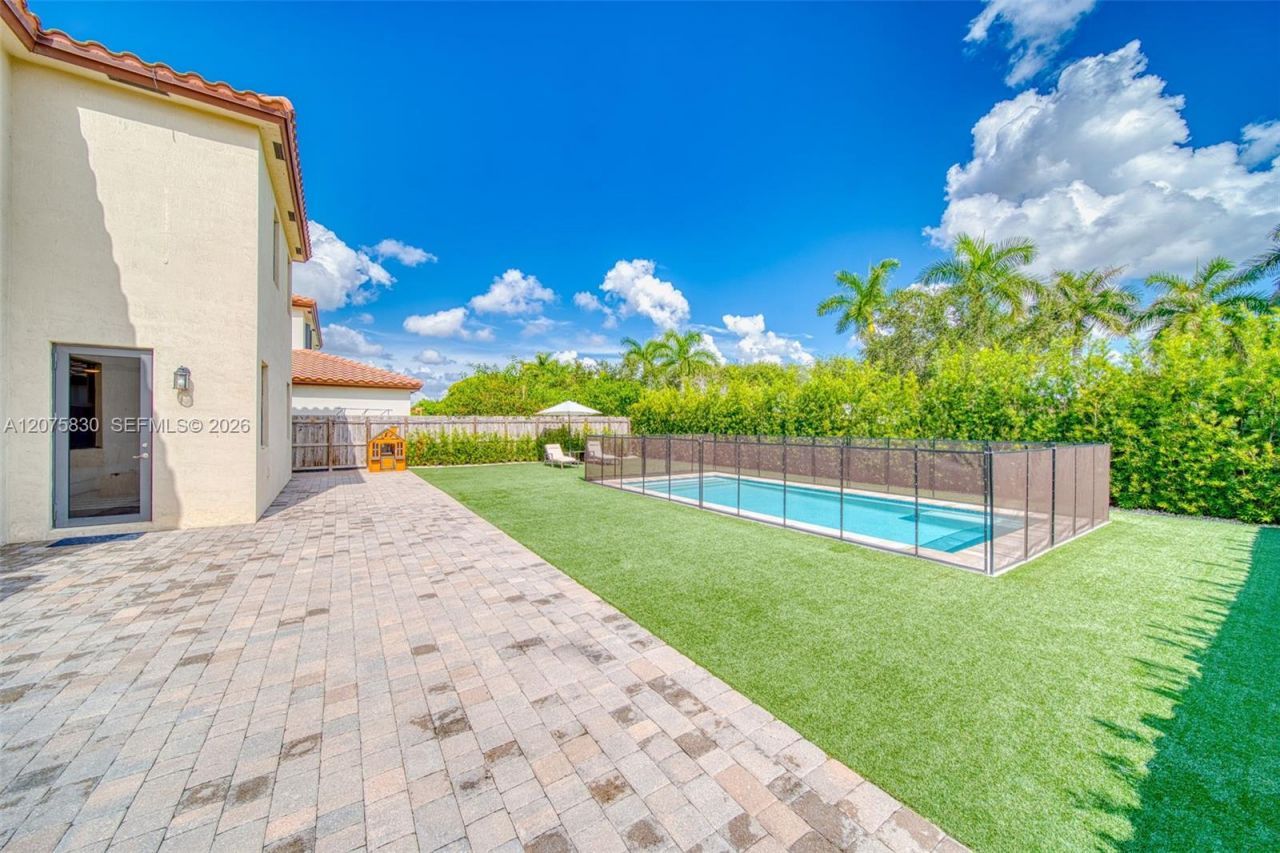 2655 SE 1st St , Homestead, FL 33033 Photo