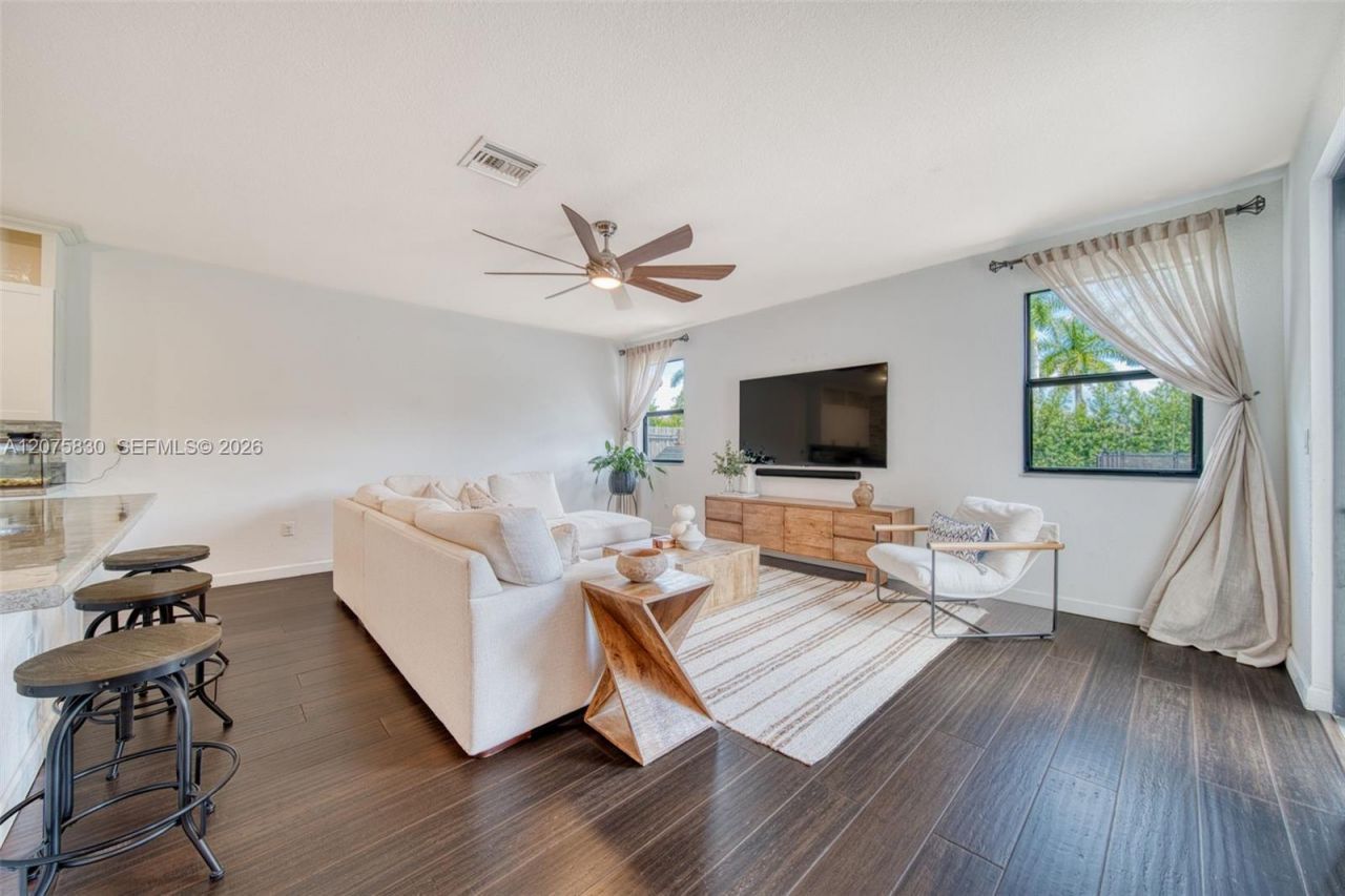 2655 SE 1st St , Homestead, FL 33033 Photo