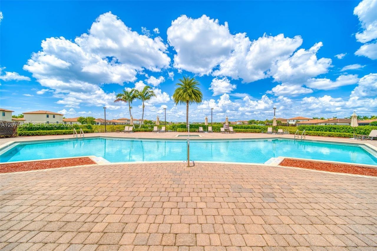 2655 SE 1st St , Homestead, FL 33033 Photo