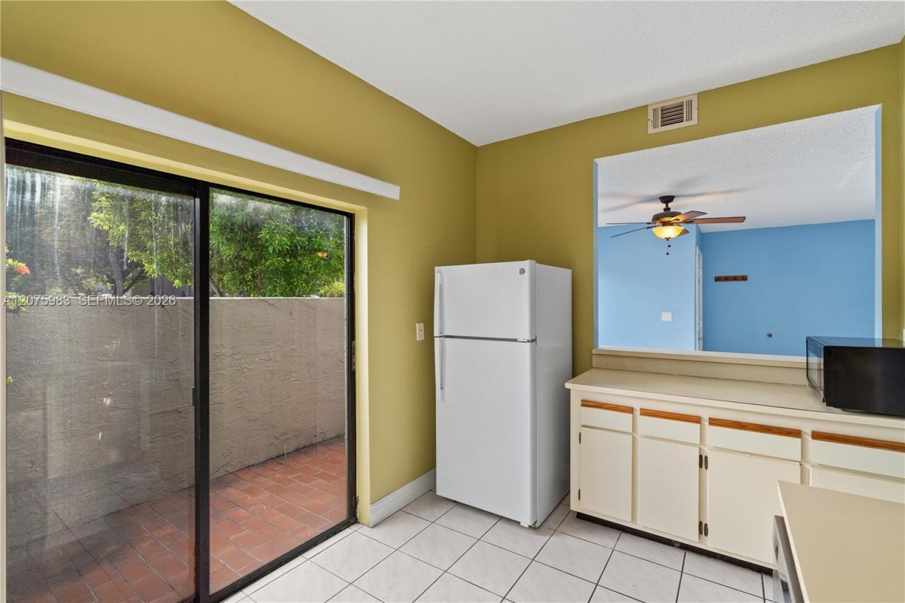 10450 SW 154th Ct , Unit 2, Miami, FL 33196 Photo