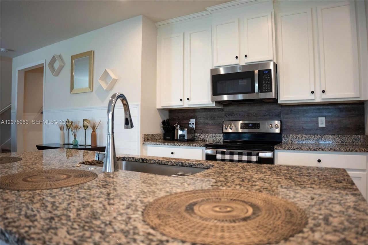 11069 SW Vasari Way, Port Saint Lucie, FL 34987 Photo