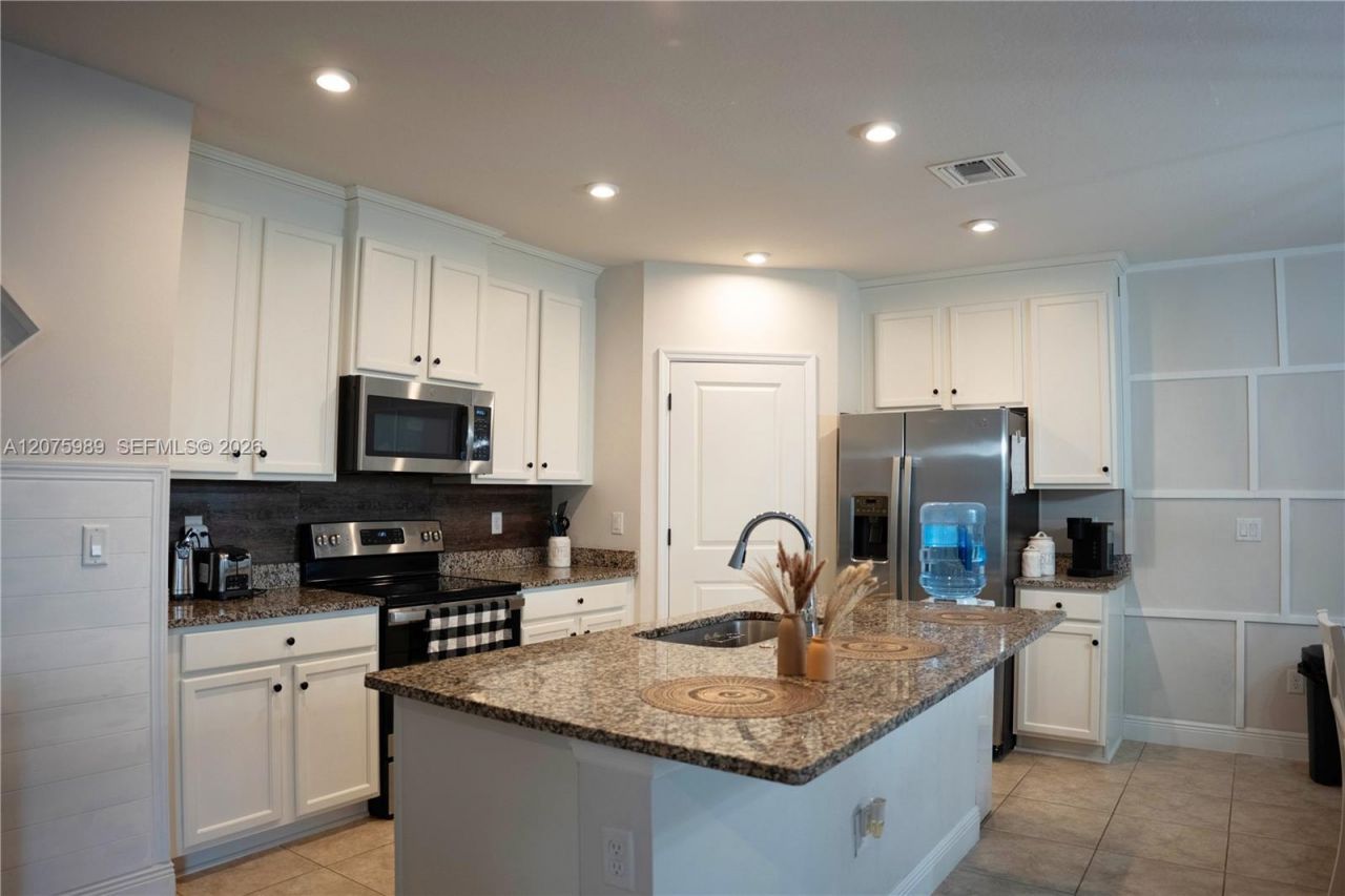 11069 SW Vasari Way, Port Saint Lucie, FL 34987 Photo