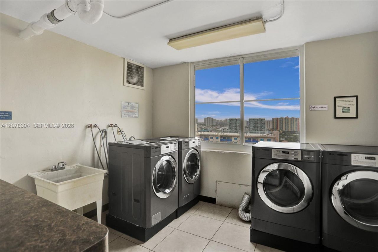 500 Bayview Dr , Unit 1924, Sunny Isles Beach, FL 33160 Photo