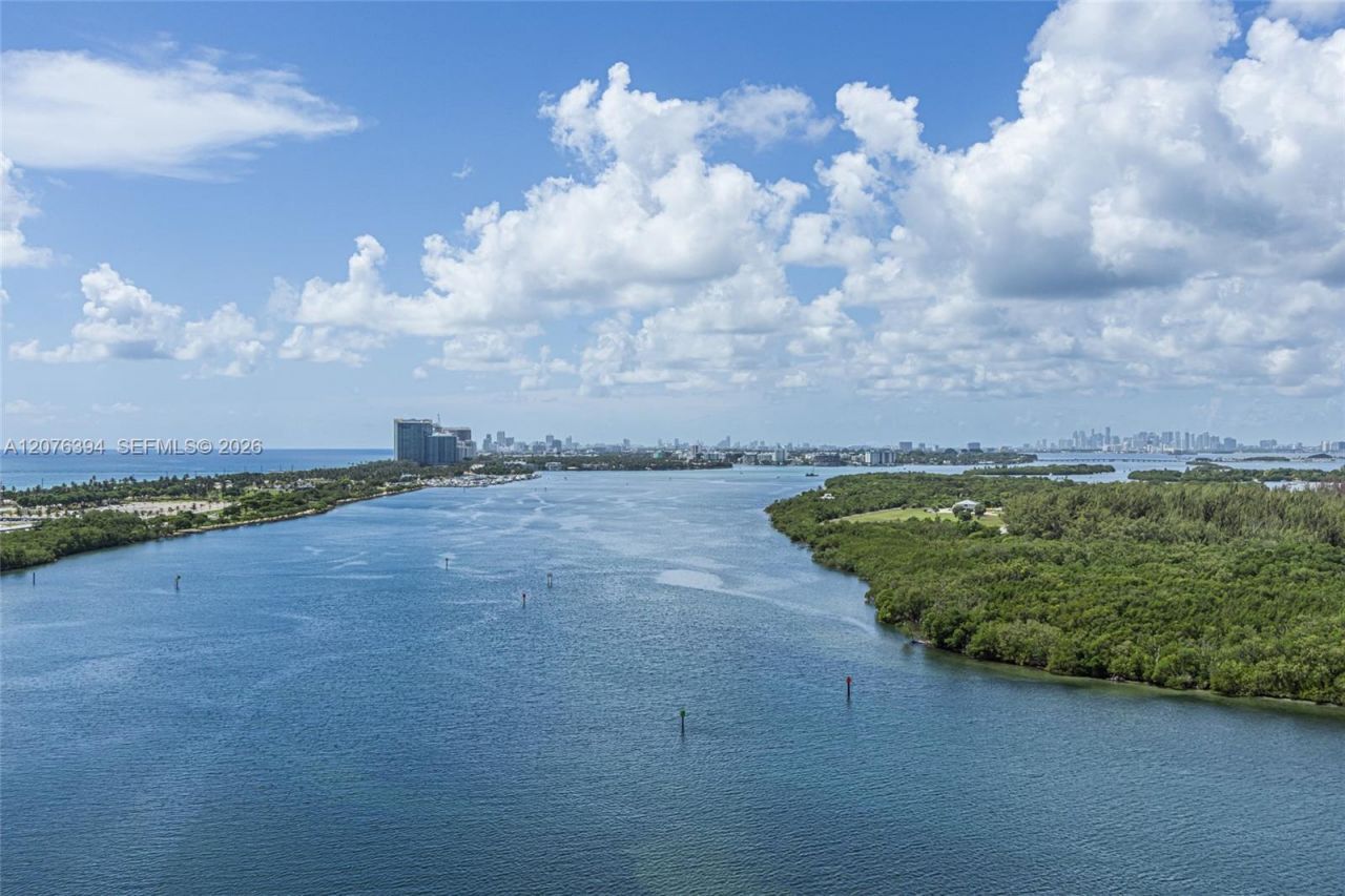 500 Bayview Dr , Unit 1924, Sunny Isles Beach, FL 33160 Photo