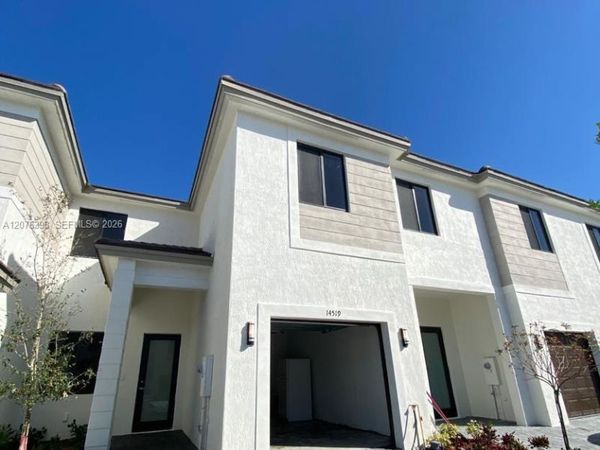 14519 SW 24th Ter , Miami, FL 33175