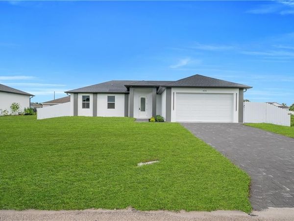 435 Petite AVE, LEHIGH ACRES, FL 33974