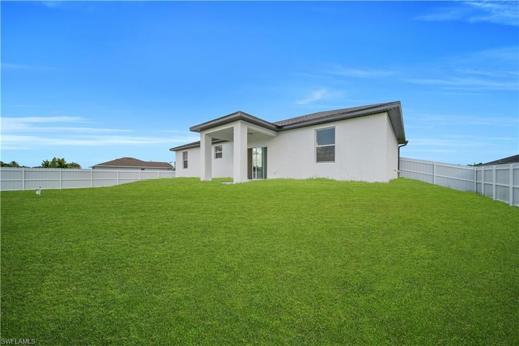 435 Petite Ave, Lehigh Acres, FL 33974 Photo