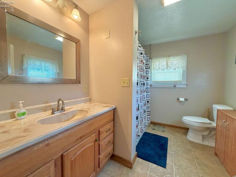 606 N Sandusky Street, Bellevue, OH 44811 Photo 18