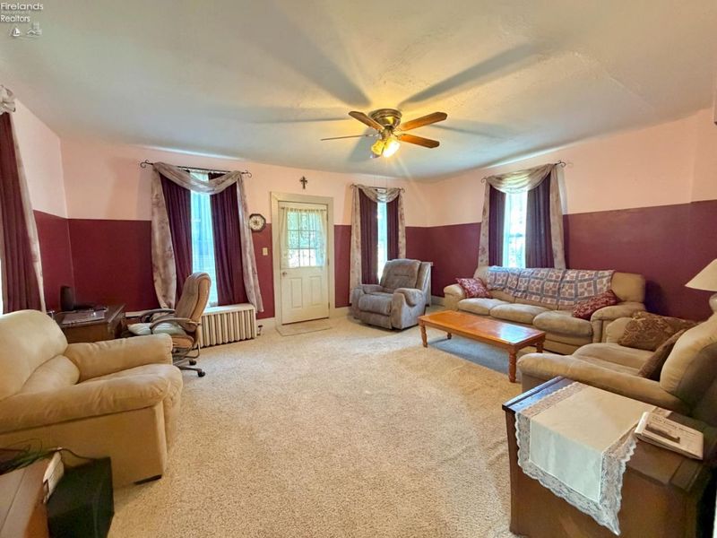 606 N Sandusky Street, Bellevue, OH 44811 Photo 5