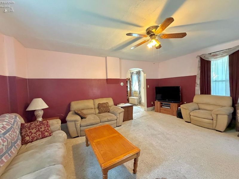 606 N Sandusky Street, Bellevue, OH 44811 Photo 8