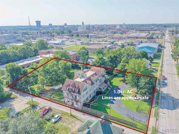 924 N Main Avenue, Springfield, MO 65802