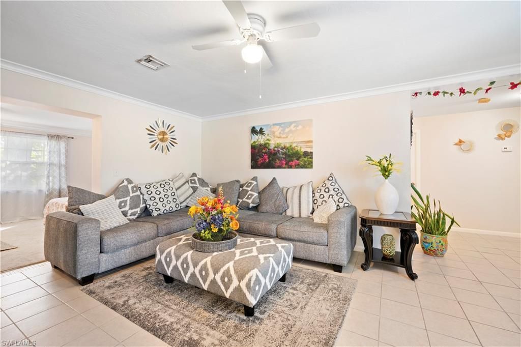 918 Cardinal St, Naples, FL 34104 Photo