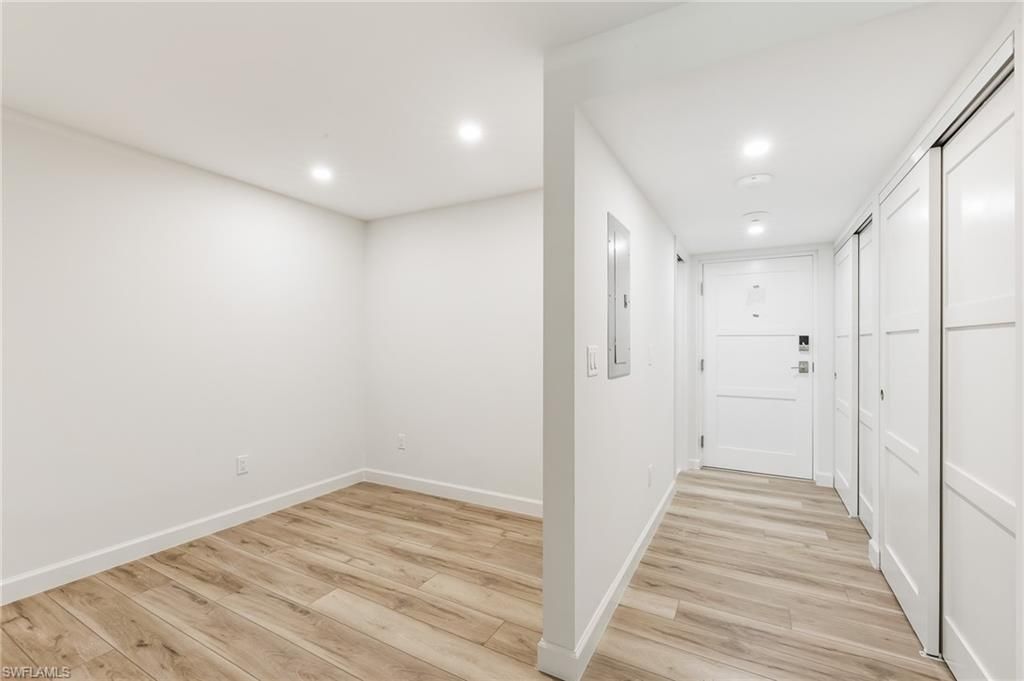 1 Bluebill Ave, Unit 108, Naples, FL 34108 Photo
