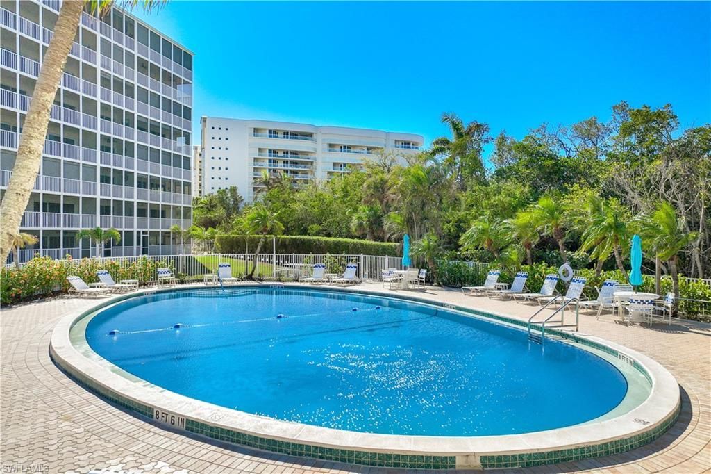 1 Bluebill Ave, Unit 108, Naples, FL 34108 Photo