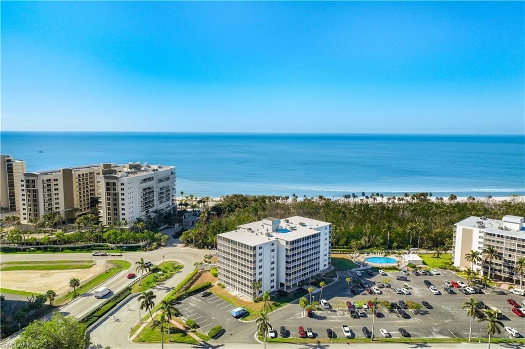1 Bluebill Ave, Unit 108, Naples, FL 34108 Photo