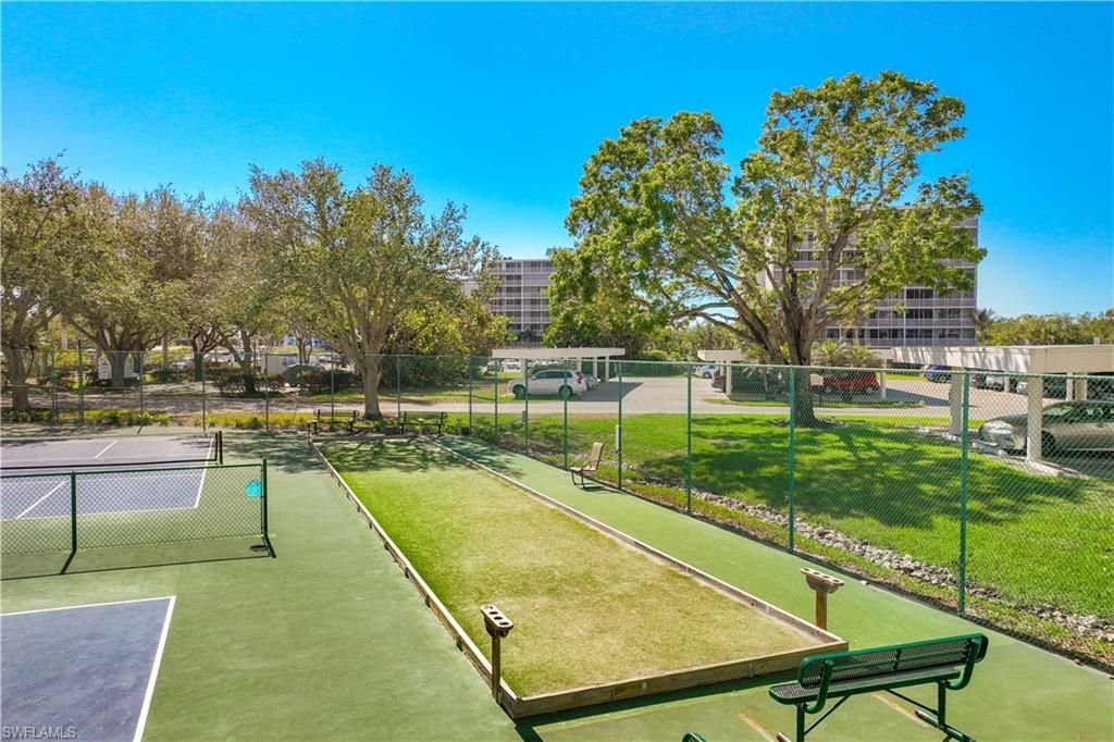1 Bluebill Ave, Unit 108, Naples, FL 34108 Photo
