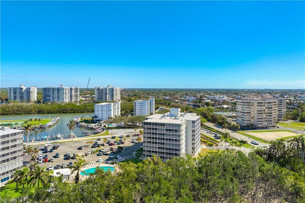 1 Bluebill Ave, Unit 108, Naples, FL 34108 Photo