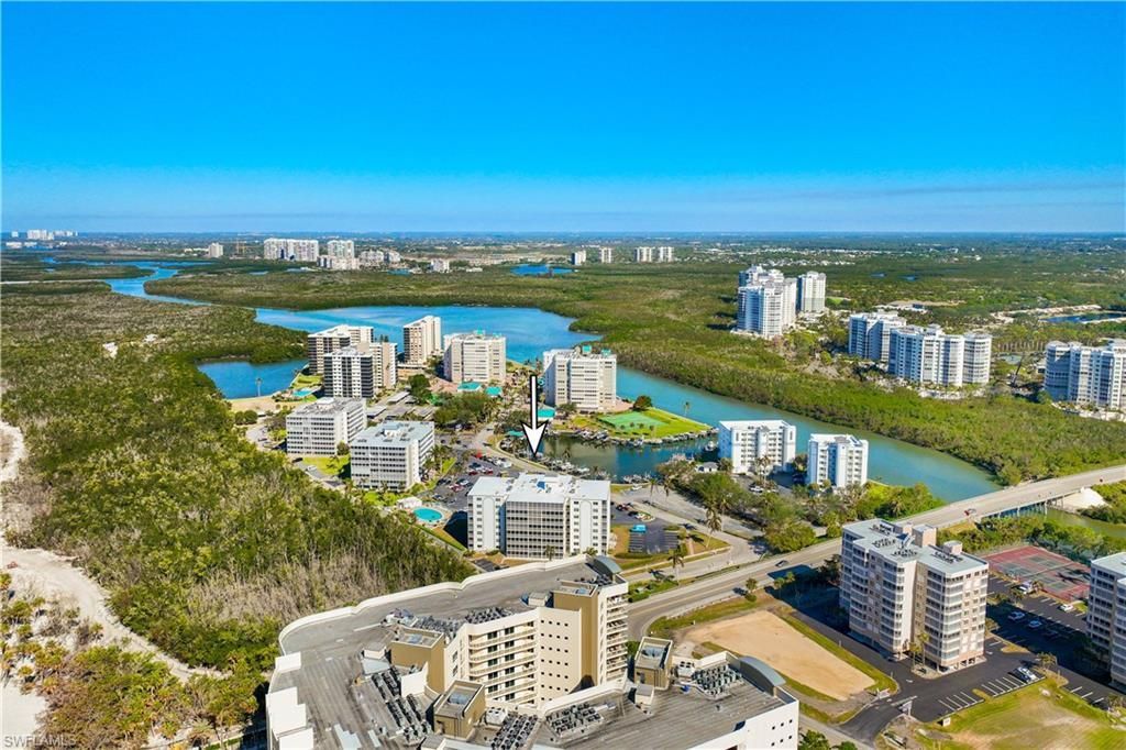 1 Bluebill Ave, Unit 108, Naples, FL 34108 Photo