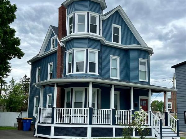 34 E Saint James Street , Kingston, NY 12401