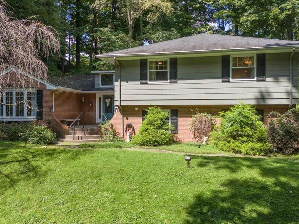 107 Forest Drive, Clarksburg, WV 26301