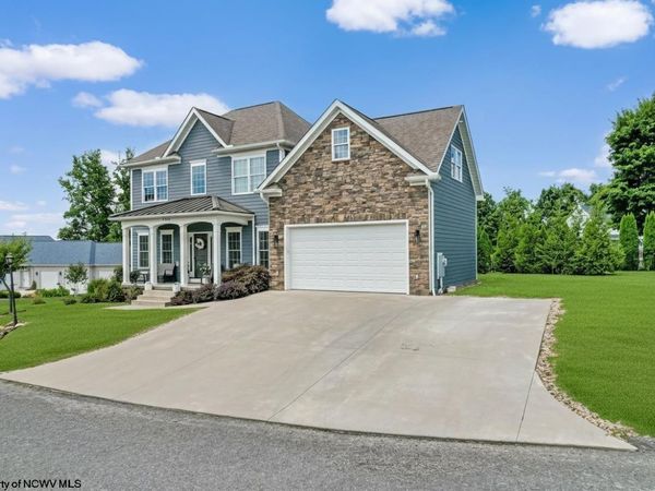1004 Summit Drive, Morgantown, WV 26508