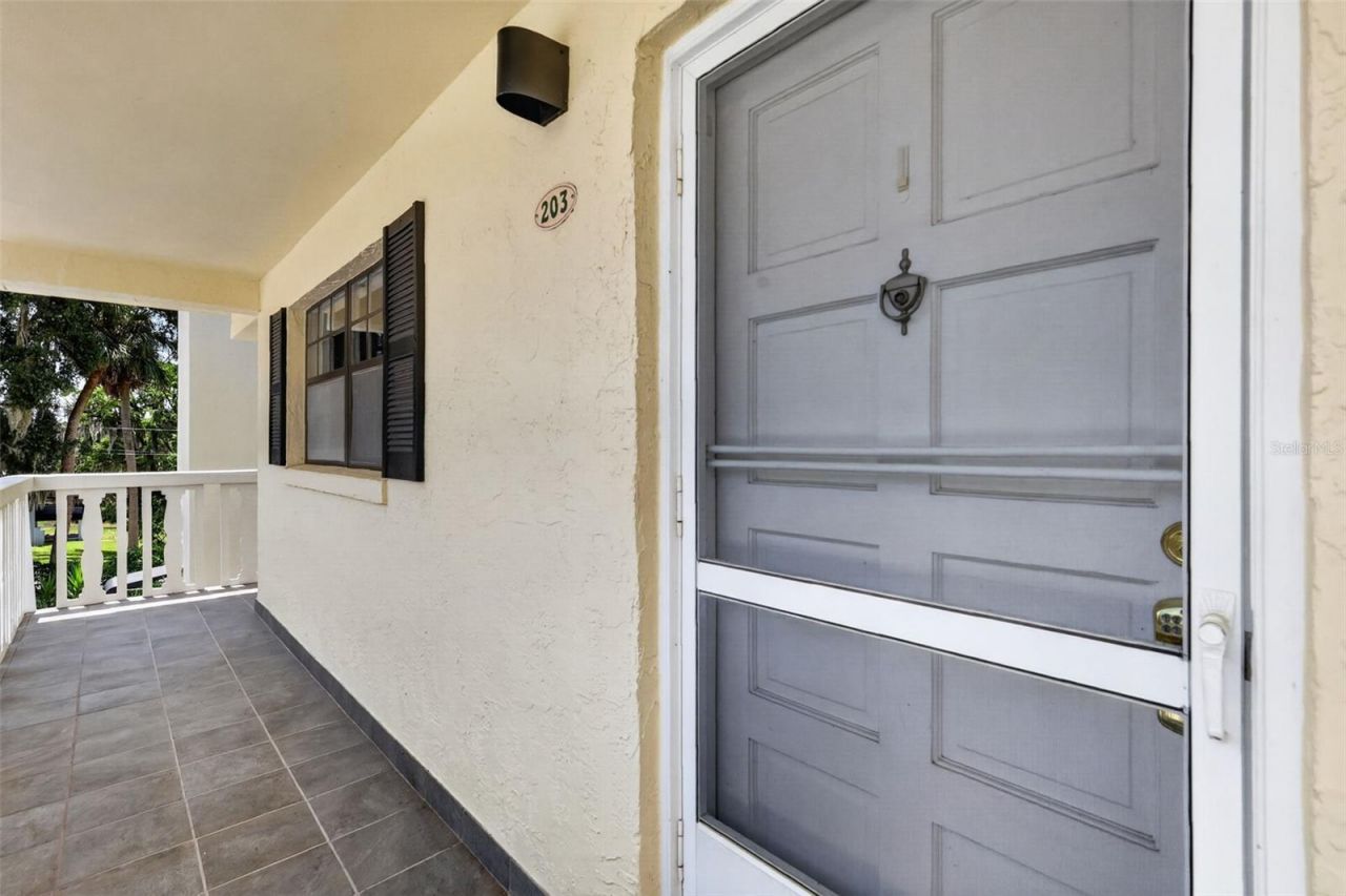 101 N Grandview Street , Unit 203, Mount Dora, FL 32757 Photo