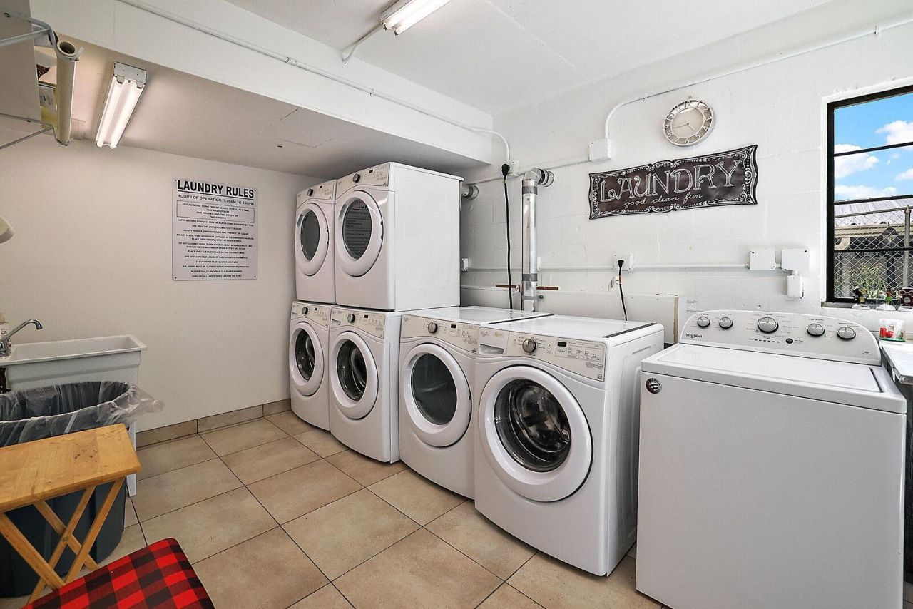 101 N Grandview Street , Unit 203, Mount Dora, FL 32757 Photo