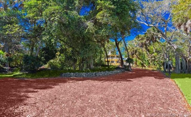 8053 S Indian River Drive, Fort Pierce, FL 34982 Photo