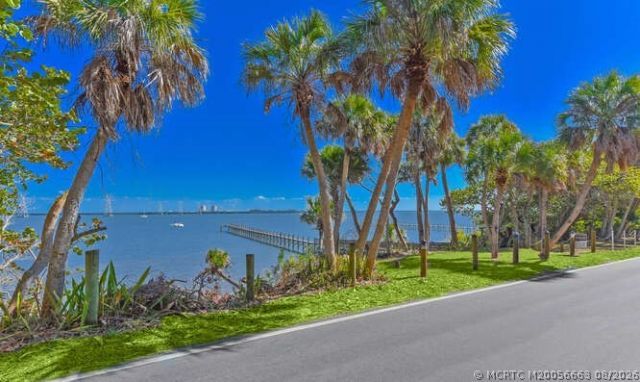 8053 S Indian River Drive, Fort Pierce, FL 34982 Photo