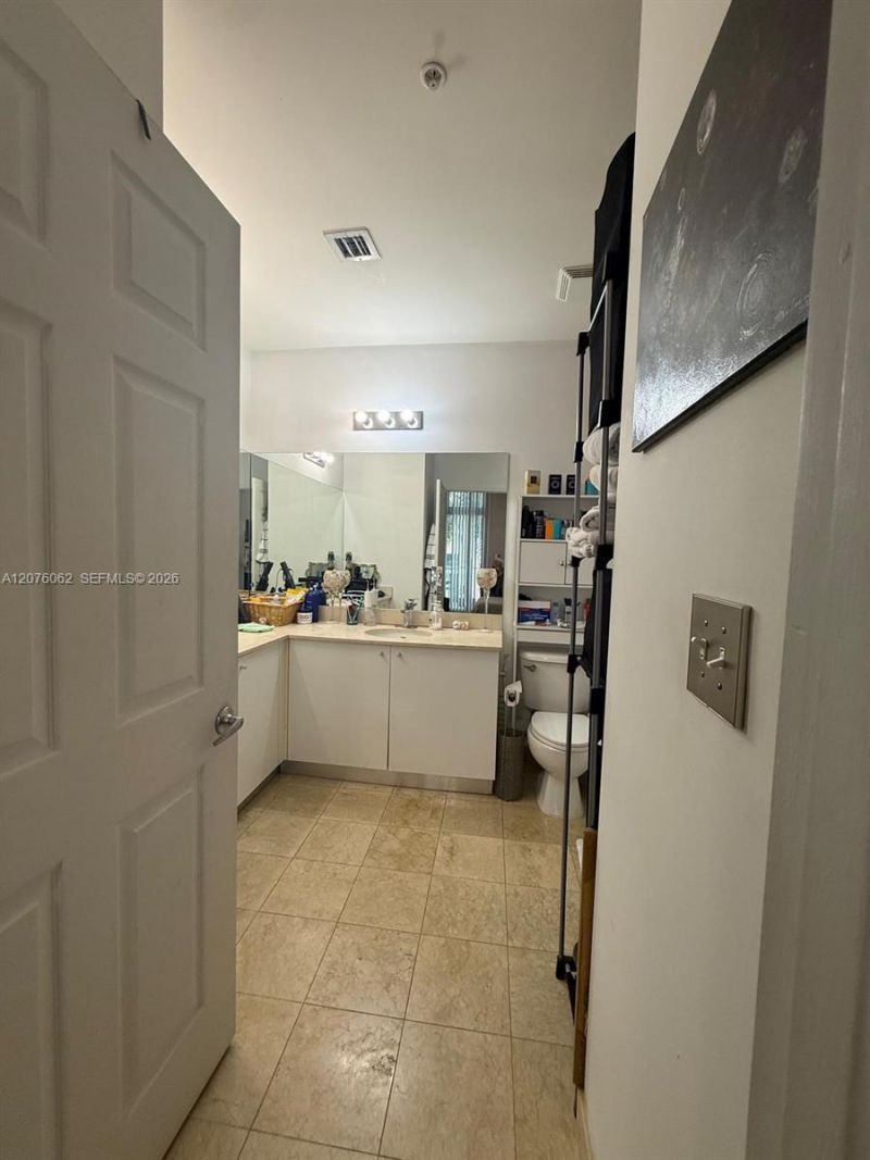 2100 Van Buren St, Unit 216, Hollywood, FL 33020 Photo