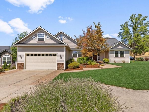 1151 Arrowhead Trail, Eagle Point, OR 97524