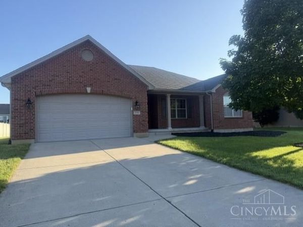 330 Deep Woods Court, Carlisle, OH 45005