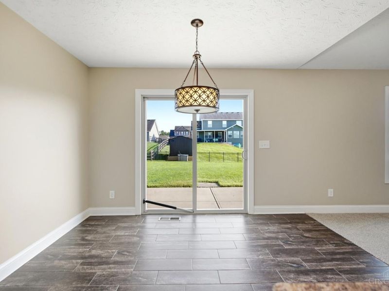 330 Deep Woods Court, Carlisle, OH 45005 Photo 15