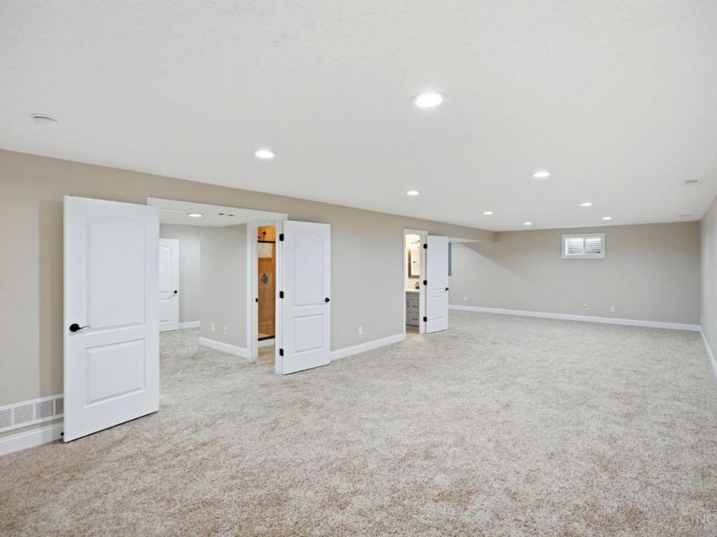 330 Deep Woods Court, Carlisle, OH 45005 Photo 33