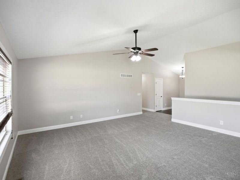330 Deep Woods Court, Carlisle, OH 45005 Photo 8
