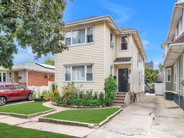 15424 12th Road, Whitestone, NY 11357