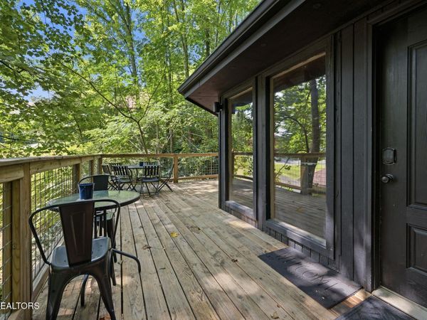 707 Maple Court, Gatlinburg, TN 37738